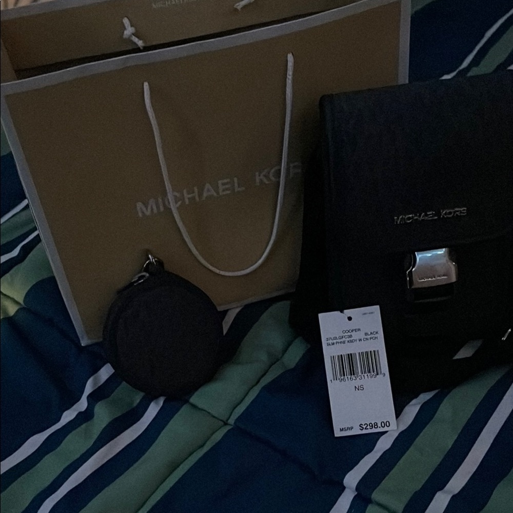 Michael Kors Black Belt Bag Set - Picture 2 of 10